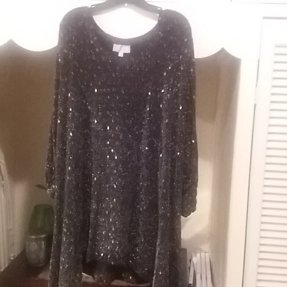 Avenue Tops - Plus size, black and silver dressy top Avenue Tops - Plus size, black and silver dressy top